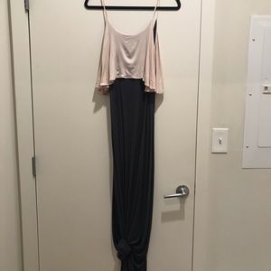 Urban Outfitters - Low back Maxi Dress